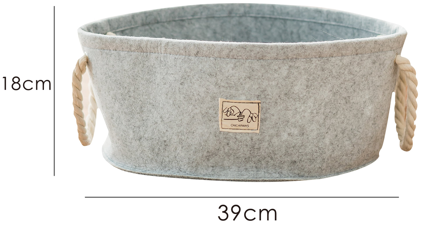 Two-hand felt nest